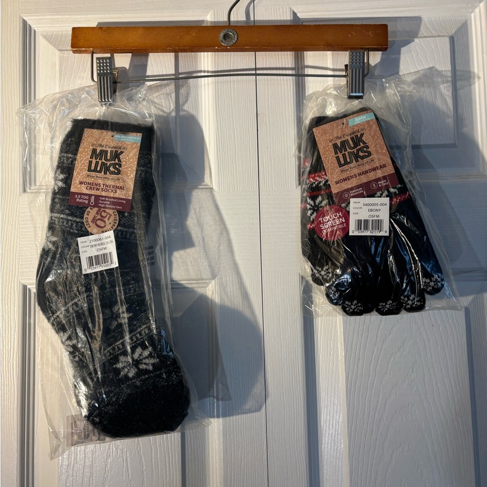 Muk Luks Bundle of Black and Red Women's Gloves and Cabinet Socks